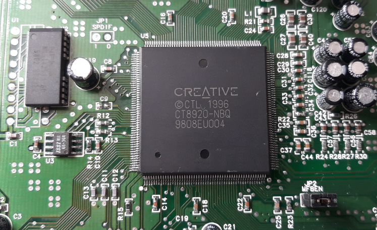 Главный чип и EEPROM после ремонта