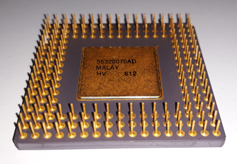 dx4-100-wb-bottom.jpg