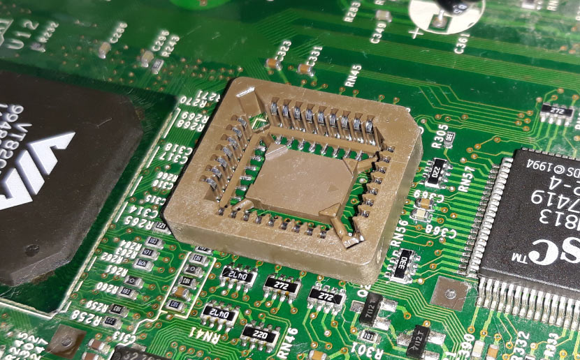 7_socket_soldered_side.jpg