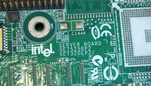 SE7525RP2_DDR2_02.jpg