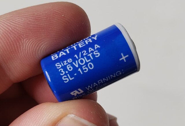Apple-macintosh-lc-iii-battery.jpg